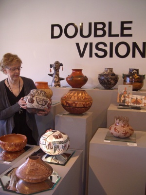 marti_struever_at_american_indian_pottery_show_400 marti_struever_at_american_indian_pottery_show_400